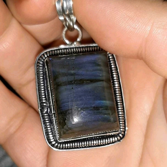 New labradorite gemstone stamped 925 sterling silver overlay pendant - Picture 1 of 5